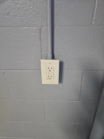 $169,900 | 2419 Barnard Street, Saginaw, MI 48602