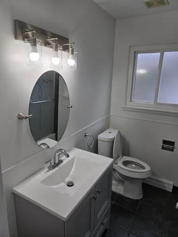 $169,900 | 2419 Barnard Street, Saginaw, MI 48602