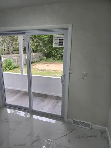 $169,900 | 2419 Barnard Street, Saginaw, MI 48602