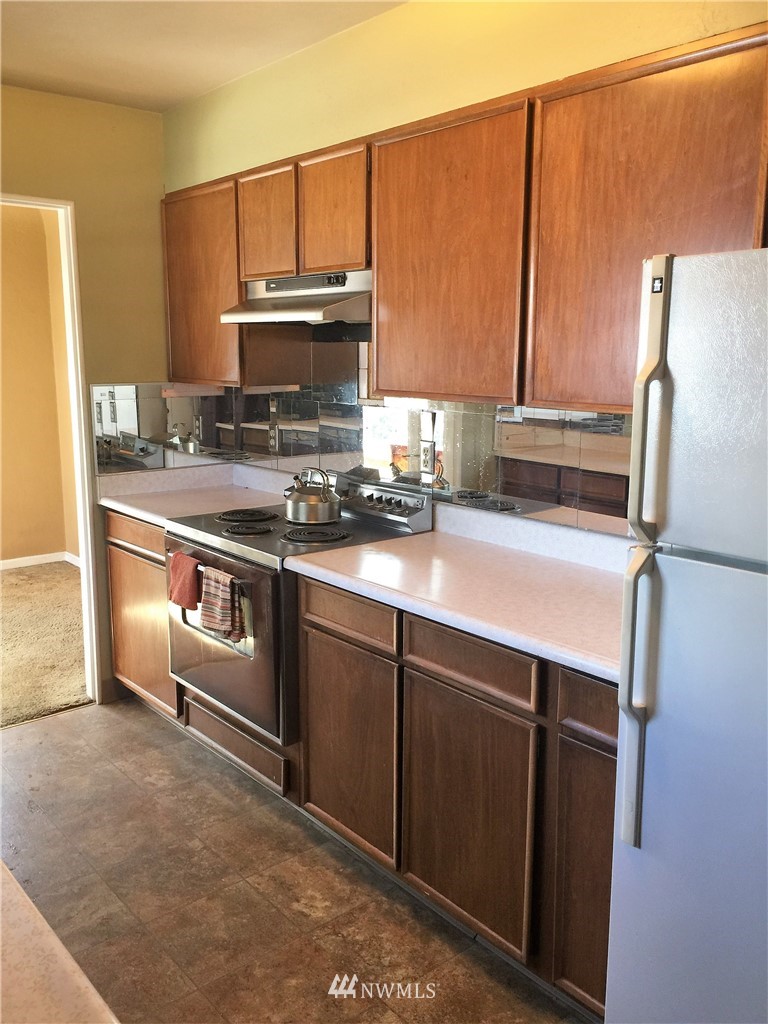 1318 South 7th Street Renton, WA 98057 - Photo 7 of 12