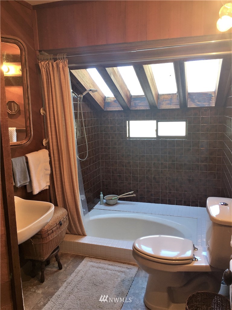 1318 South 7th Street Renton, WA 98057 - Photo 9 of 12