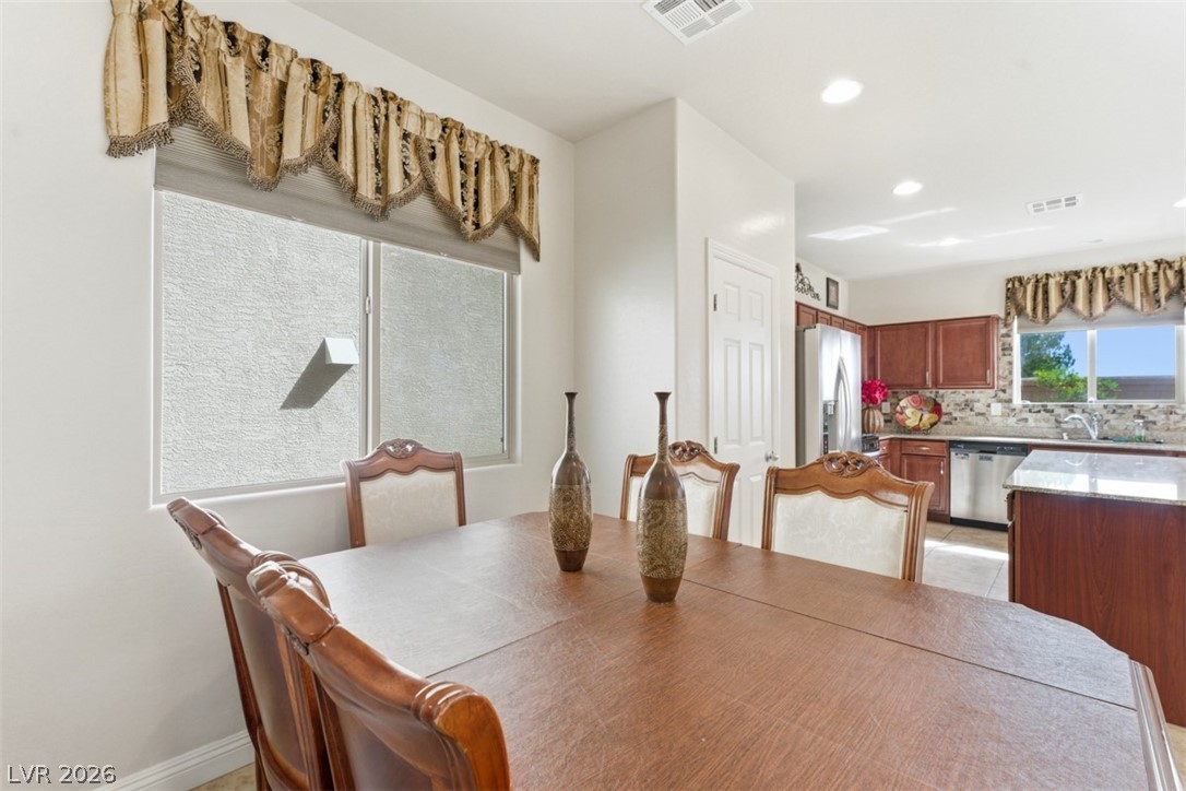 32 Lily Grove Road Las Vegas, NV 89148 - Photo 11 of 53