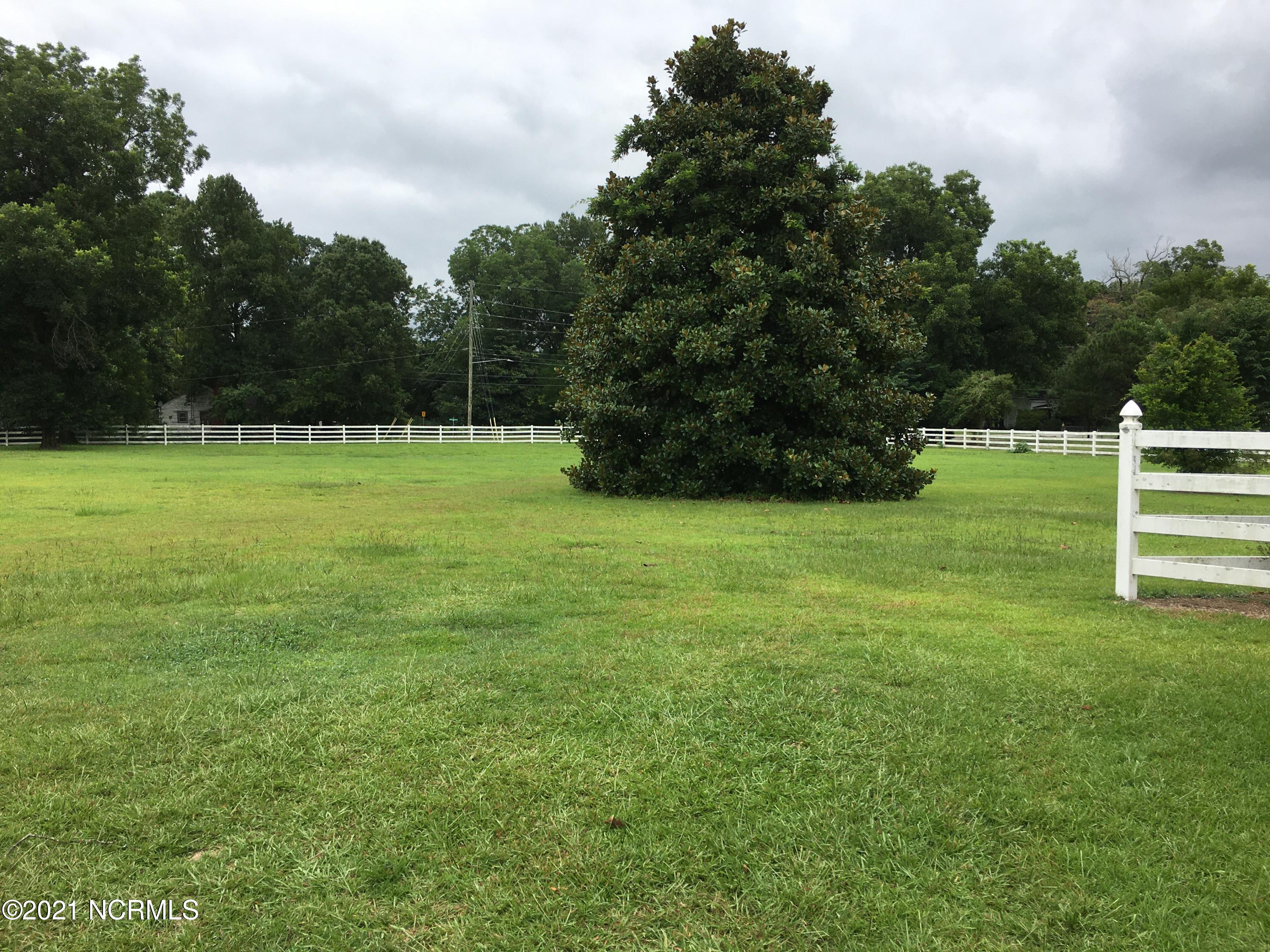 602 Sunset Avenue Clinton, NC 28328 - Photo 14 of 45 IMG_3344