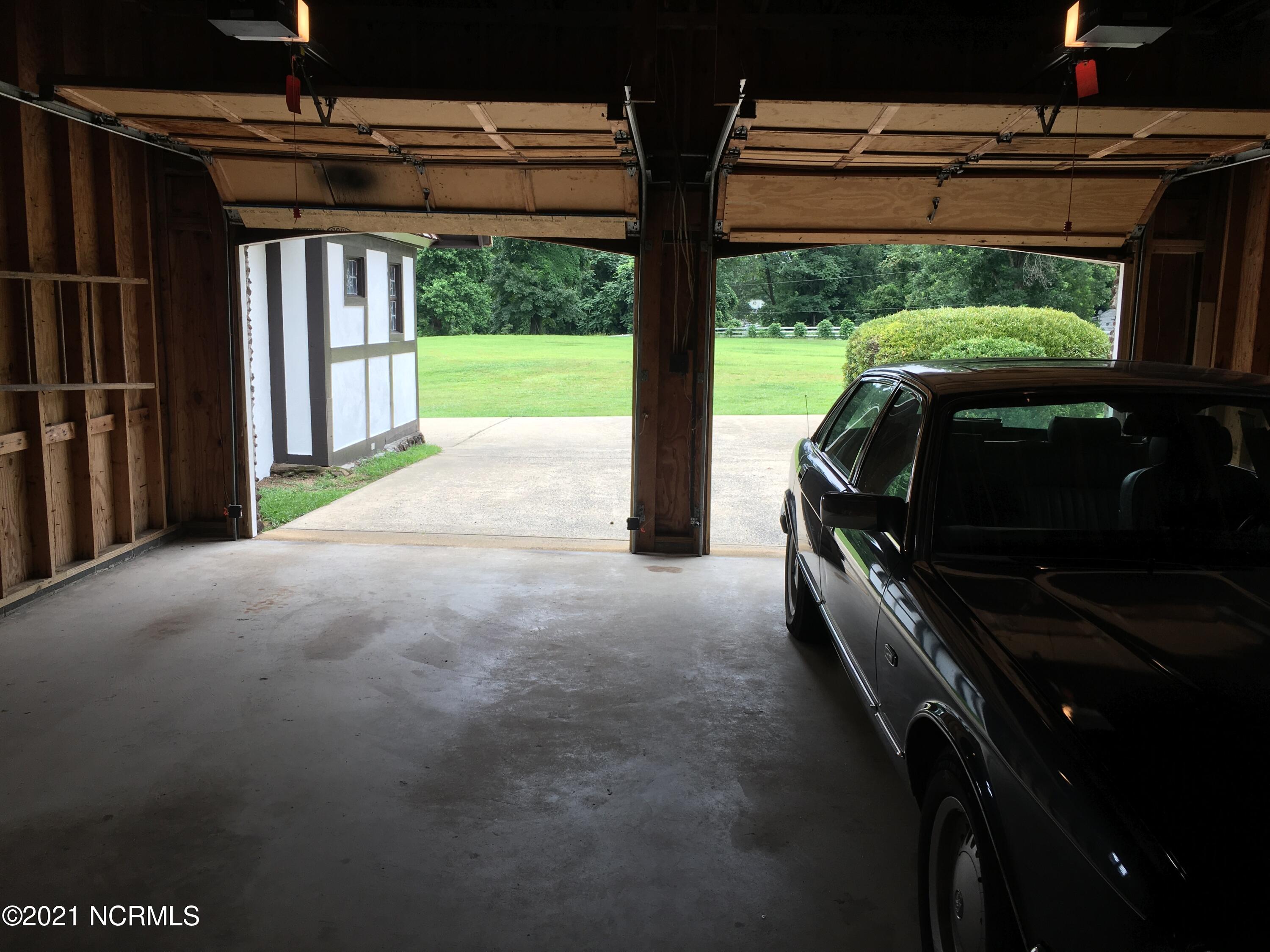 602 Sunset Avenue Clinton, NC 28328 - Photo 27 of 45 IMG_3359