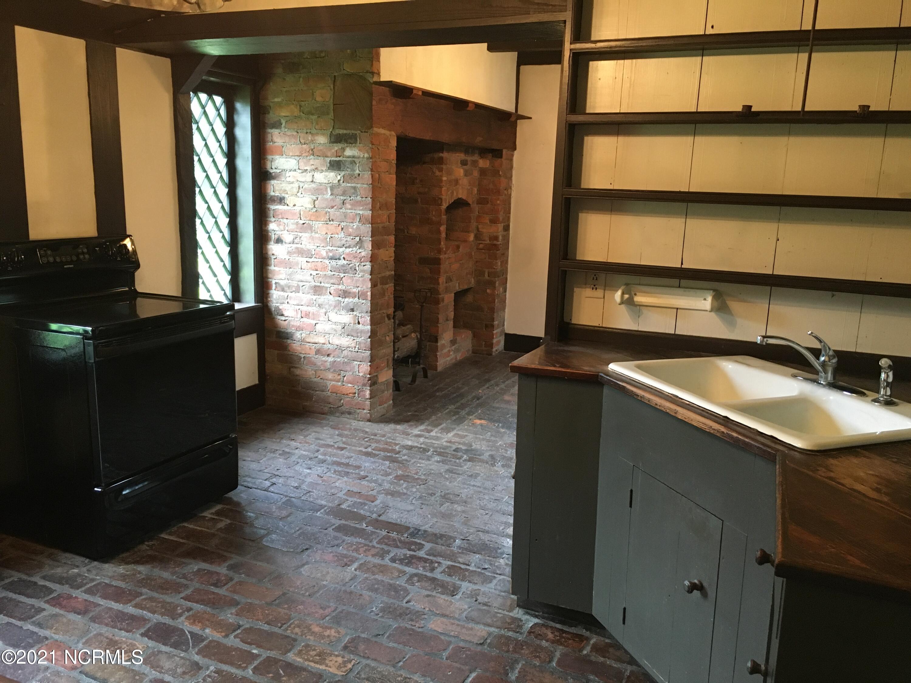 602 Sunset Avenue Clinton, NC 28328 - Photo 43 of 45 IMG_3372