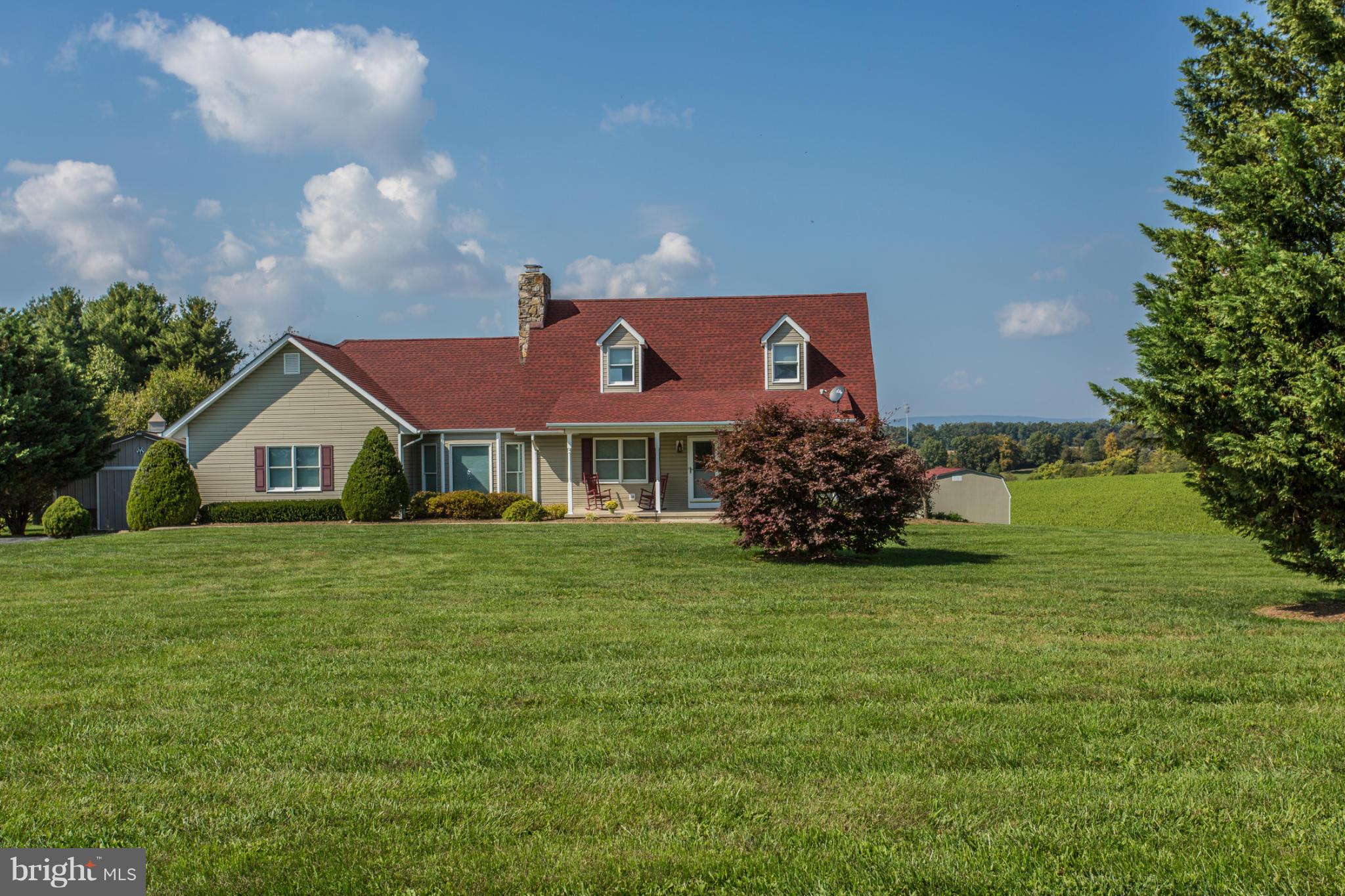 11841 Renner Road Keymar, MD 21757 - Photo 3 of 30 a front view of a house with garden