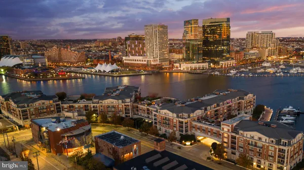 a picture of city view