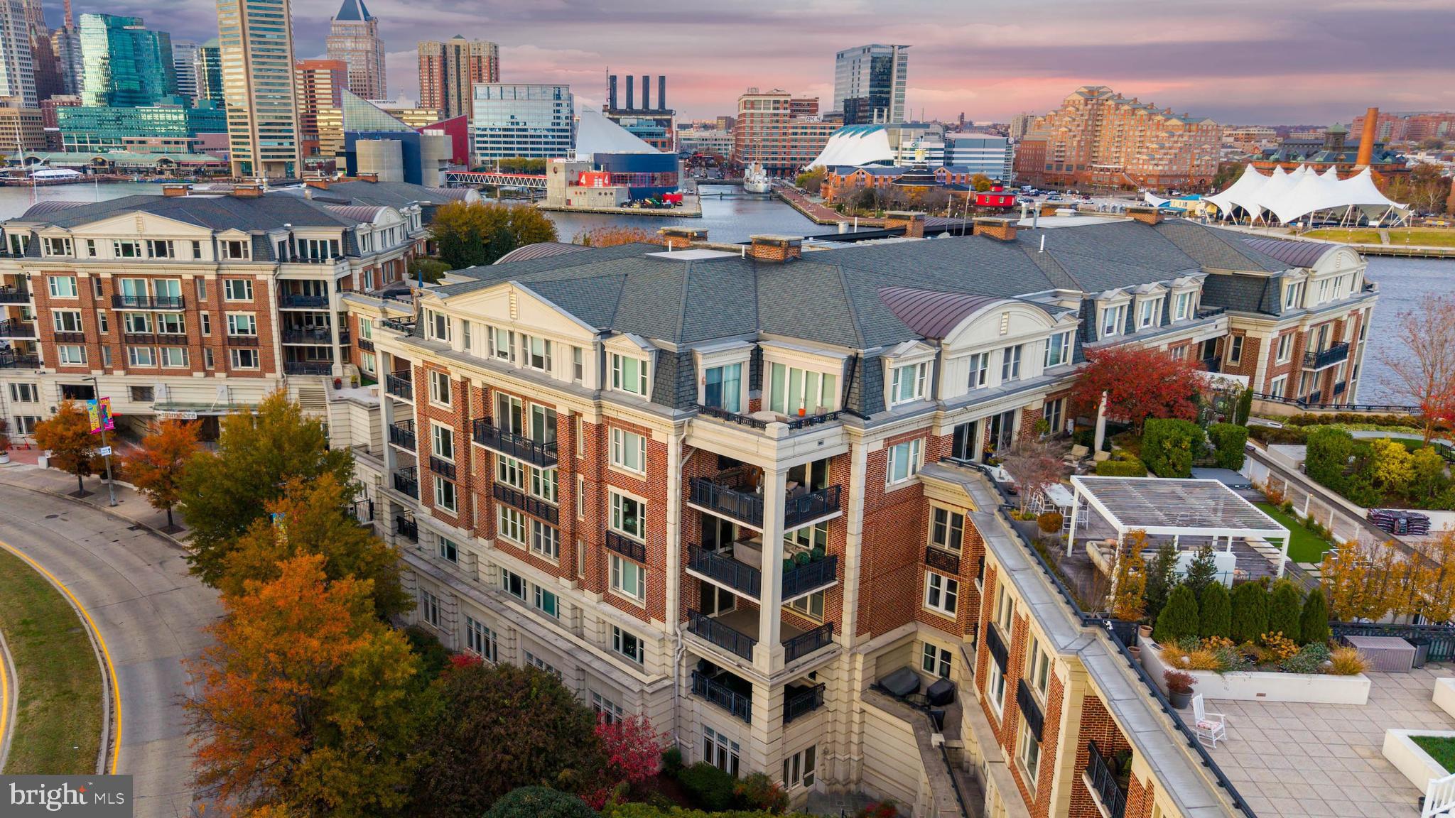 801 Key Highway, Unit 436 Baltimore, MD 21230 - Photo 2 of 27 a picture of city view