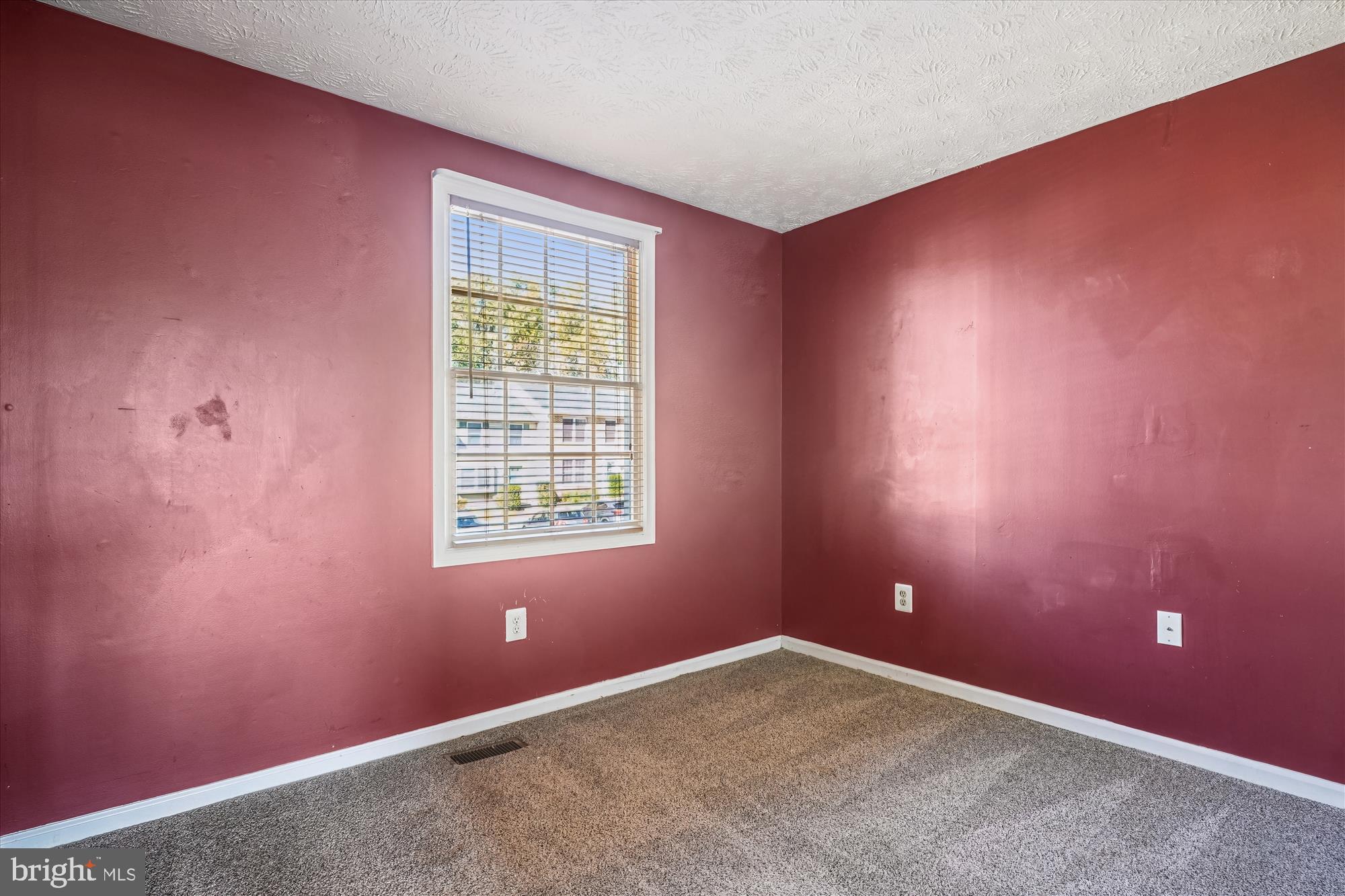 14740 Winding Loop Woodbridge, VA 22191 - Photo 23 of 59 an empty room with a window