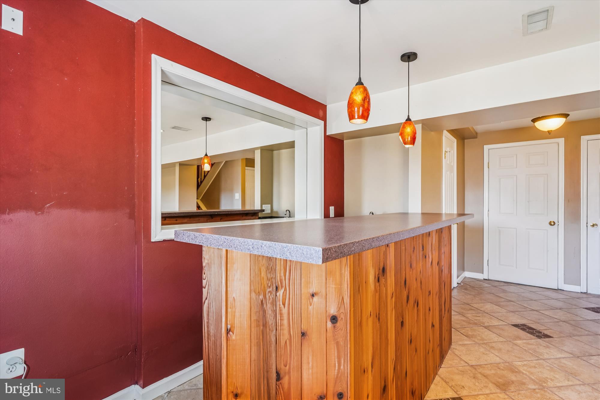 14740 Winding Loop Woodbridge, VA 22191 - Photo 38 of 59 Bar