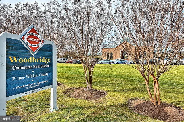 $399,900 | 14740 Winding Loop, Woodbridge, VA 22191