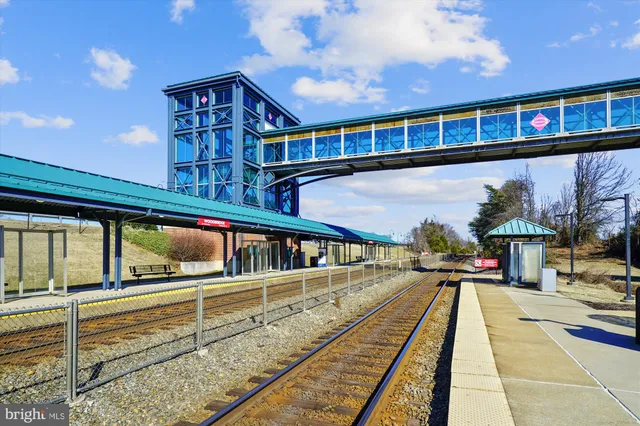 $399,900 | 14740 Winding Loop, Woodbridge, VA 22191