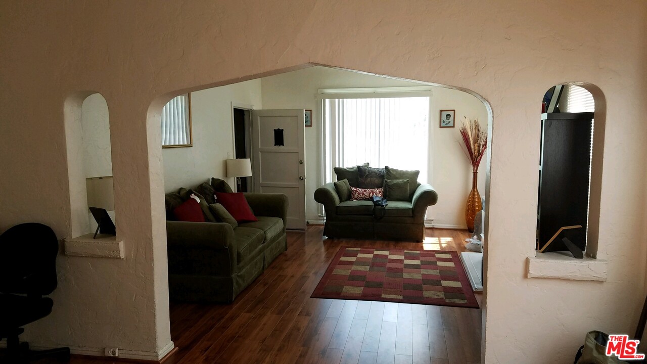 3015 Virginia Road Los Angeles, CA 90016 - Photo 5 of 5 Gallery Image 5