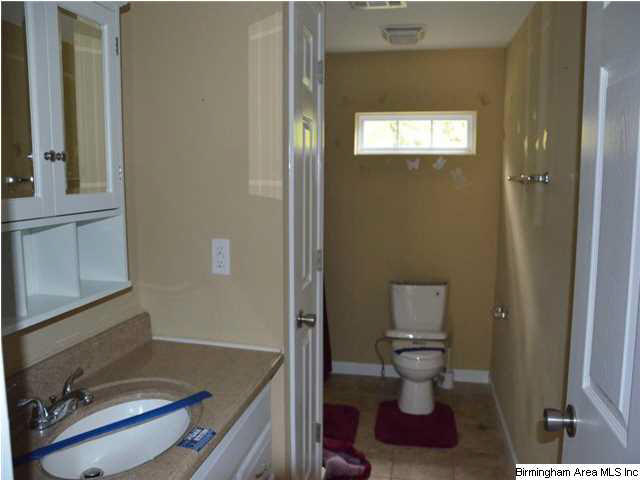 219 Minor Road Gardendale, AL 35071 - Photo 3 of 6