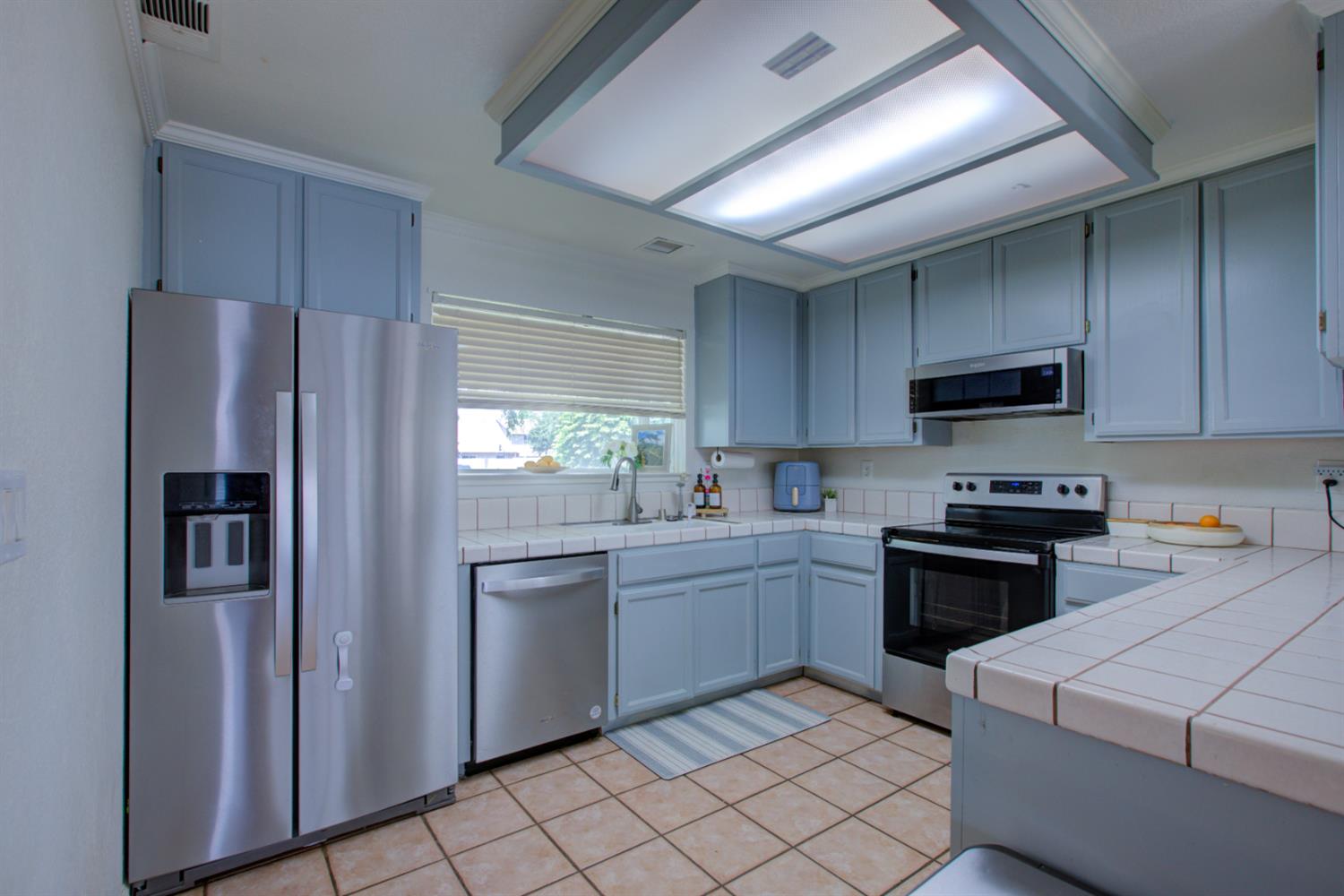 3816 Blaker Road Ceres, CA 95307 - Photo 9 of 40 Kitchen
