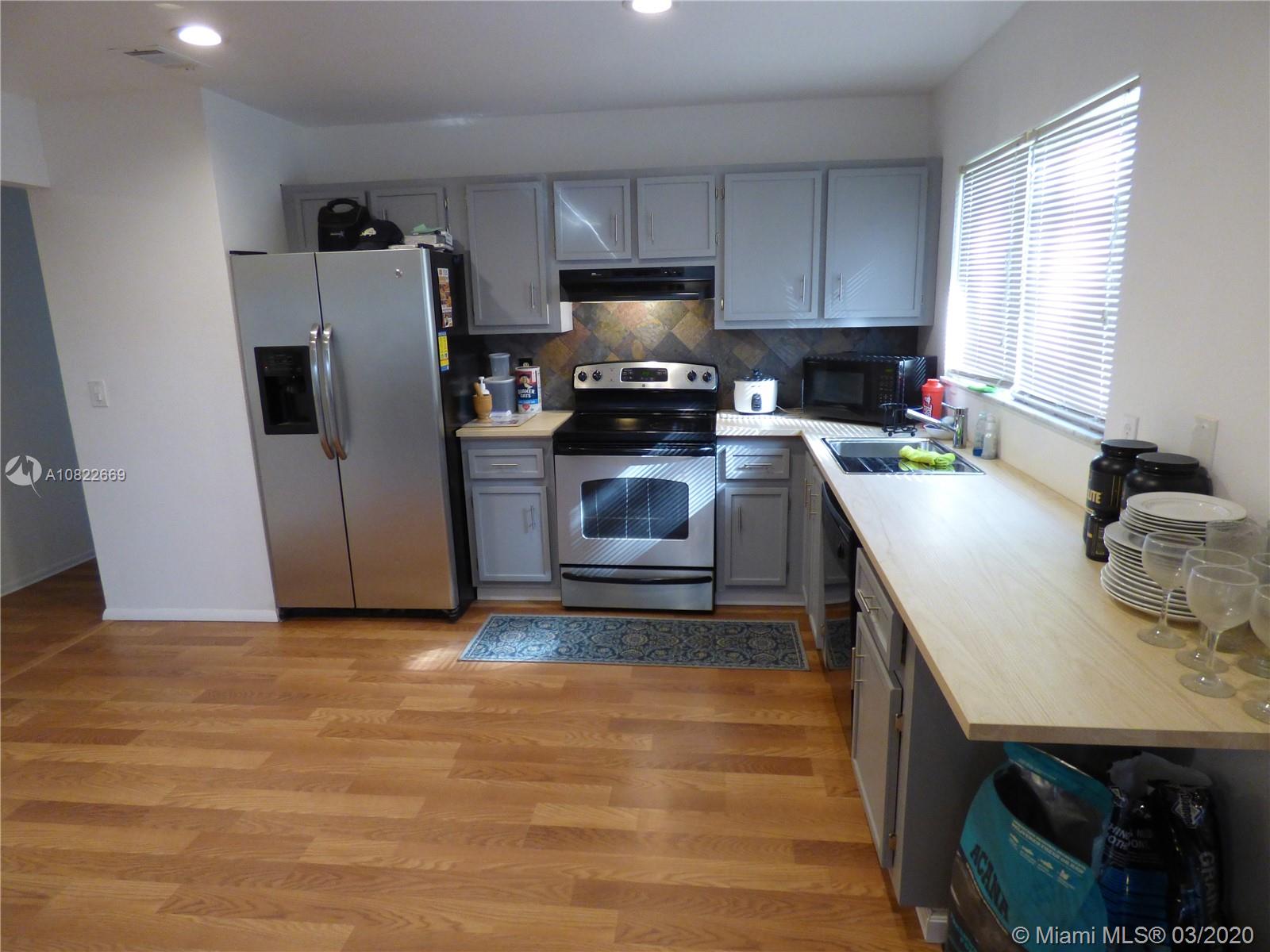 274 Southwest Homeland Road Port St. Lucie, FL 34953 - Photo 4 of 40 Gallery Image 4