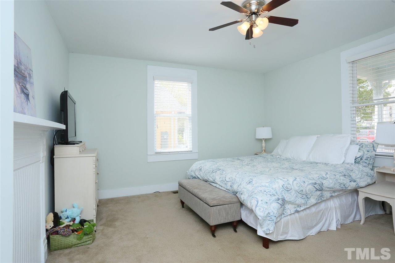 206 Linden Avenue Raleigh, NC 27601 - Photo 15 of 28