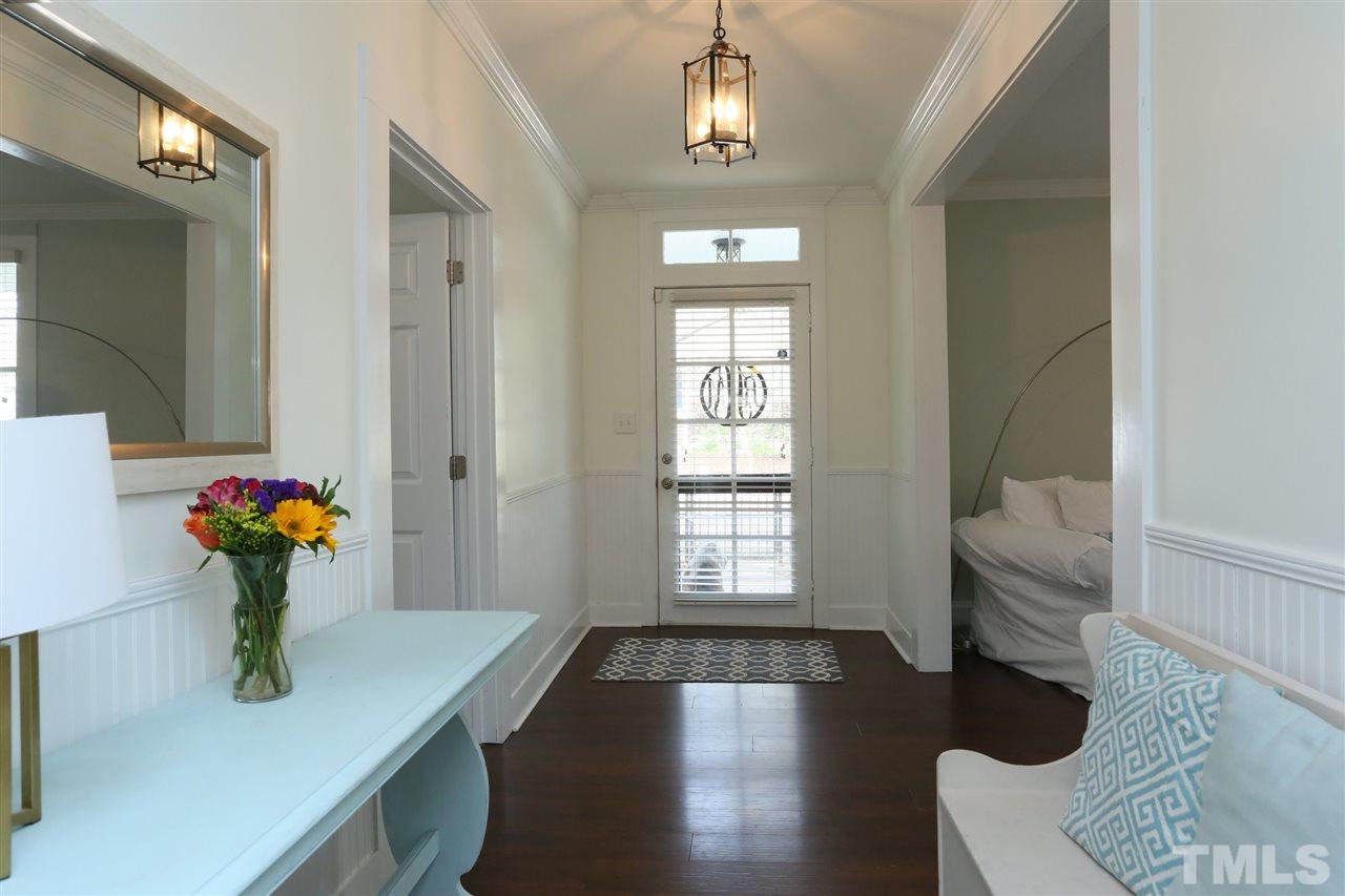 206 Linden Avenue Raleigh, NC 27601 - Photo 4 of 28
