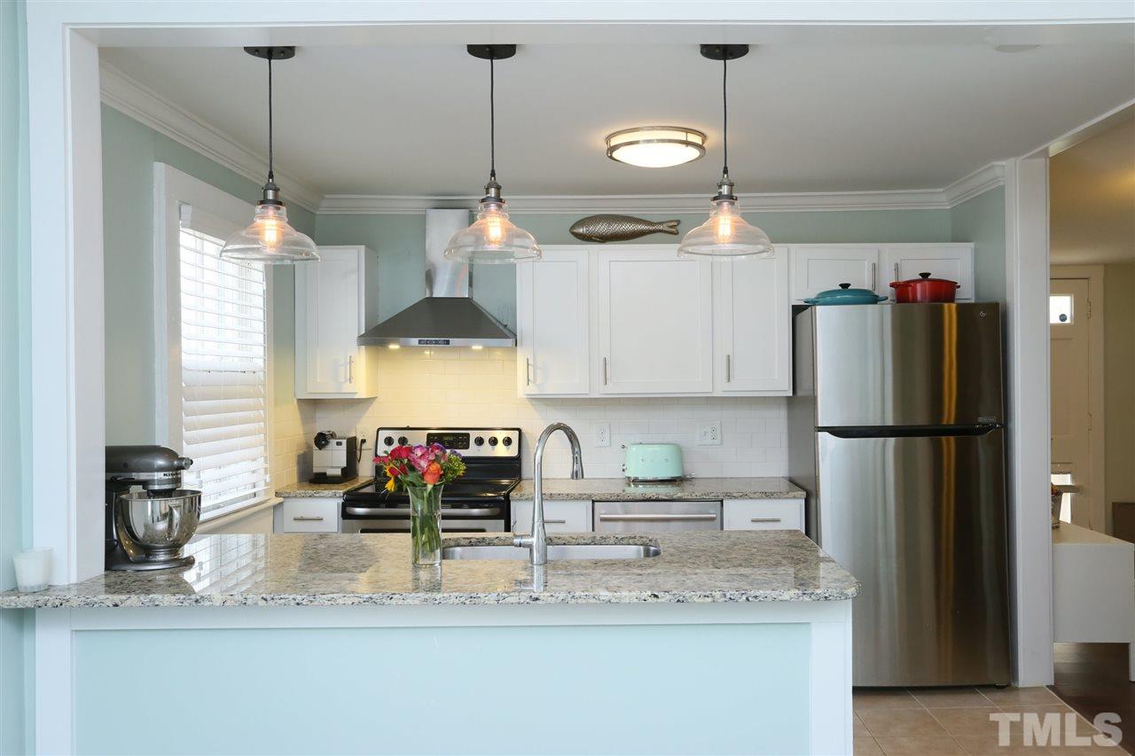 206 Linden Avenue Raleigh, NC 27601 - Photo 10 of 28