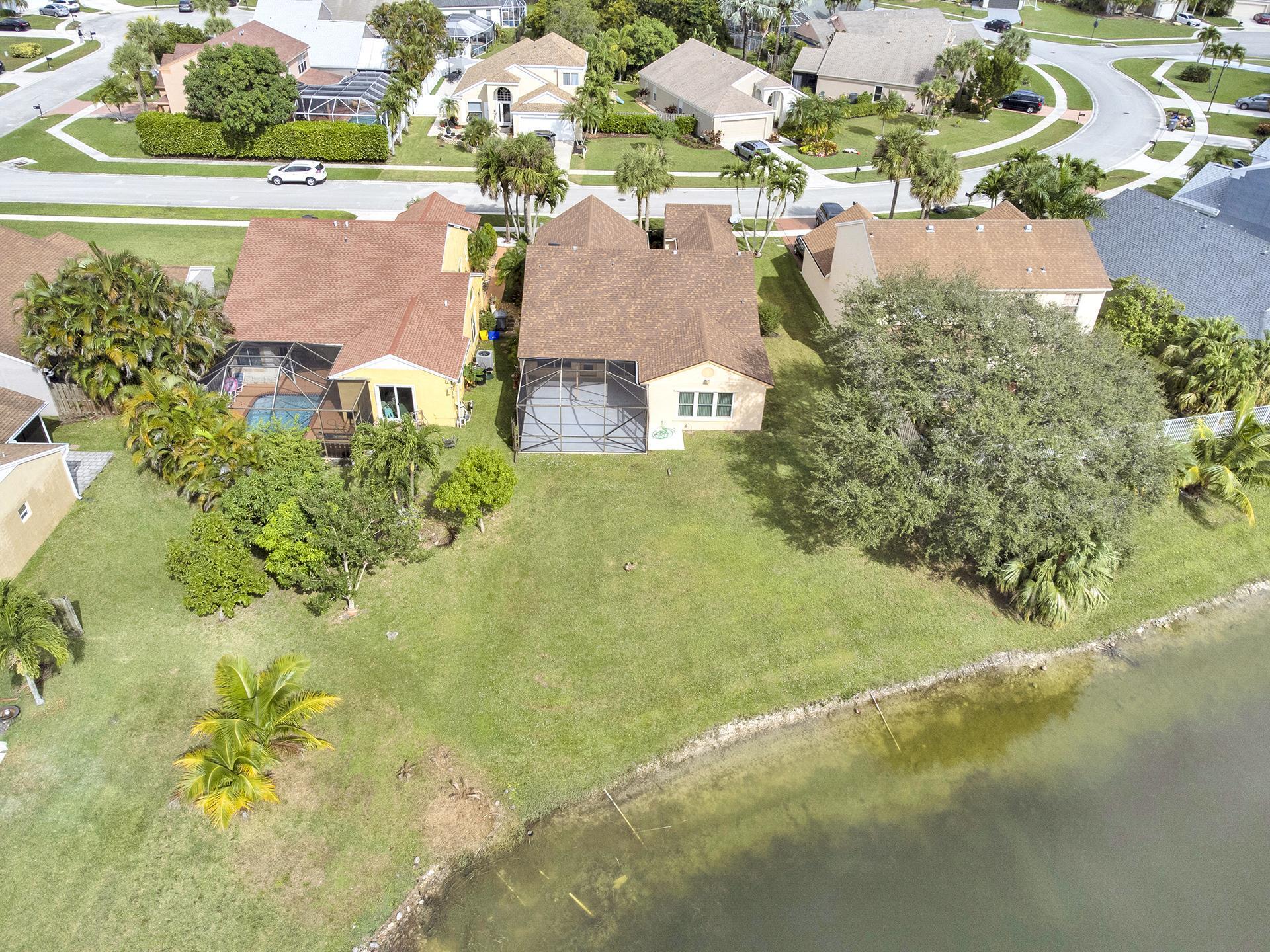 22584 Middletown Drive Boca Raton, FL 33428 - Photo 29 of 38 House location