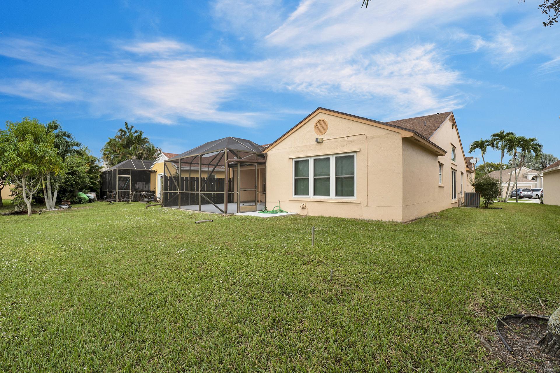 22584 Middletown Drive Boca Raton, FL 33428 - Photo 30 of 38 Spacious Backyard