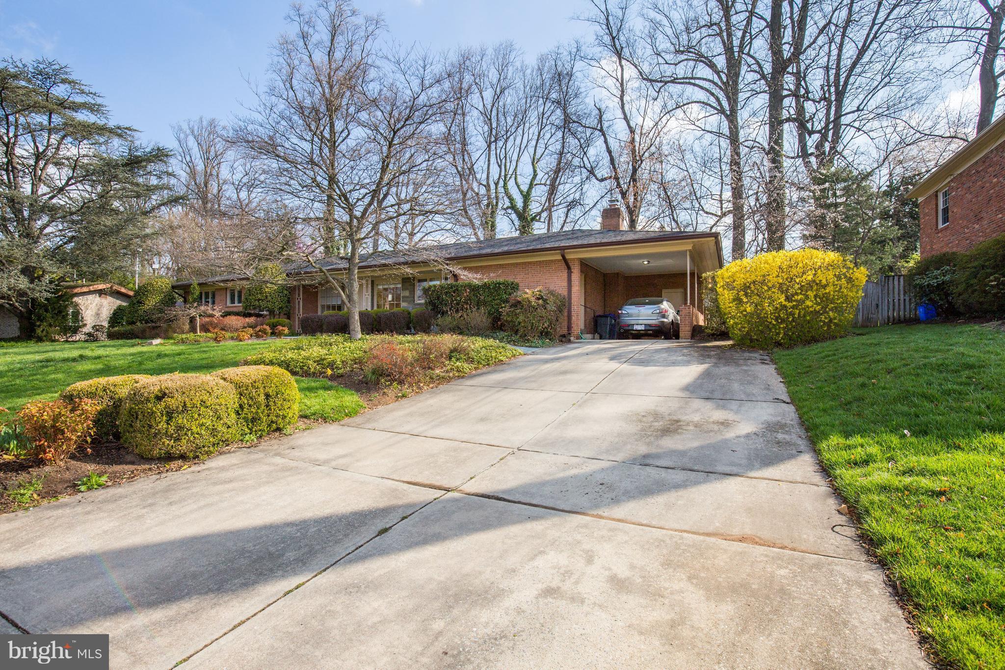5829 Plainview Road Bethesda, MD 20817 - Photo 28 of 28 Exterior (Front)