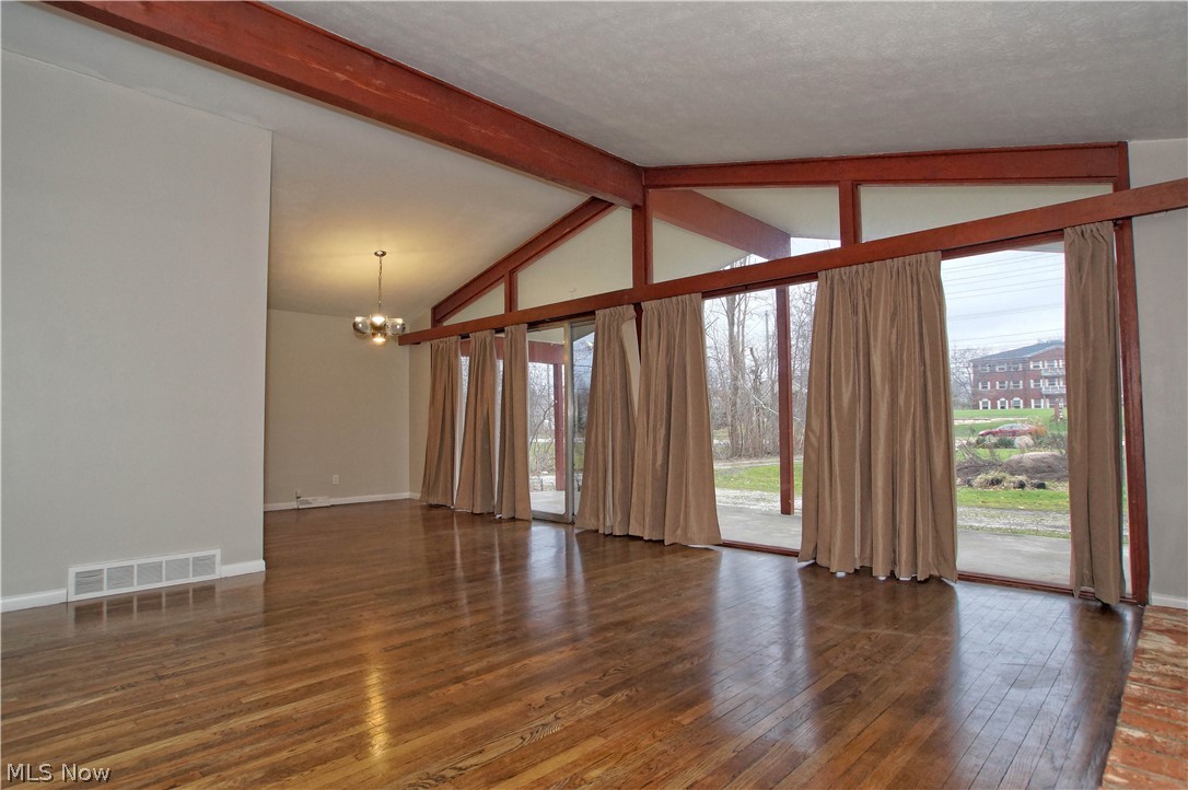 673 Som Center Road Cleveland, OH 44143 - Photo 5 of 34 Gallery Image 5