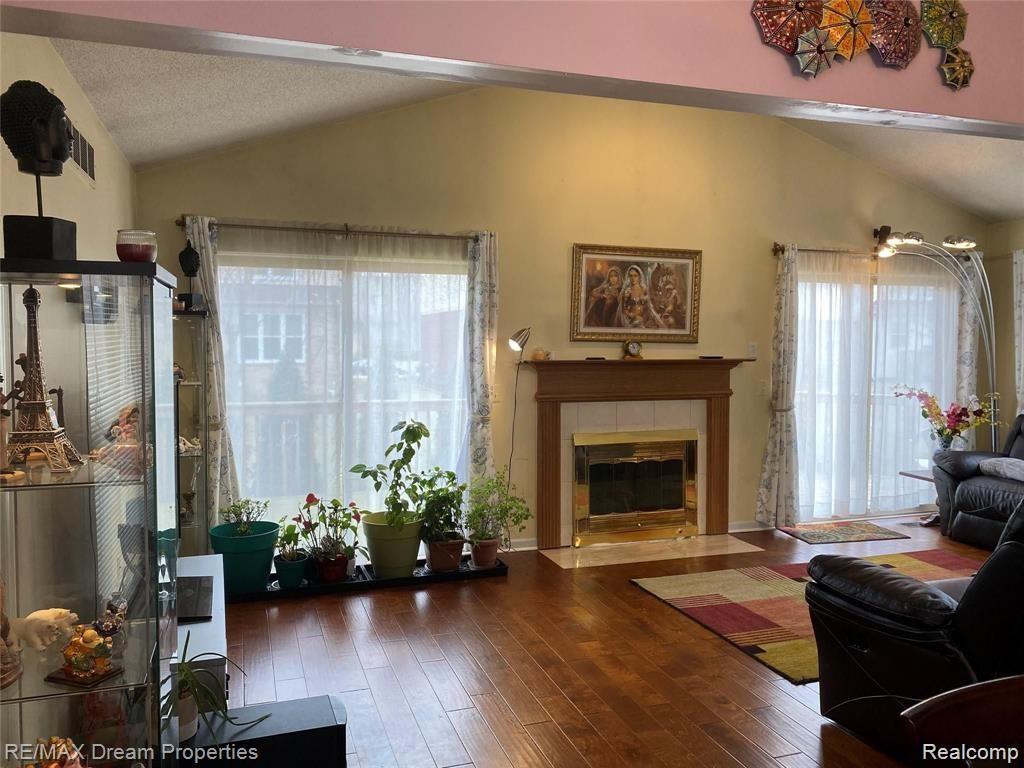 1011 Foothill Drive Canton, MI 48188 - Photo 26 of 35