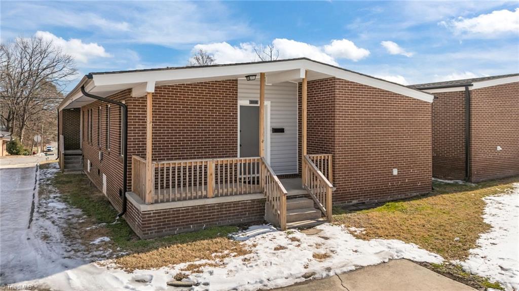 513 Saunders Place, Unit A & B High Point, NC 27260 - Photo 30 of 33 Another view of the back-513 Saunders Place.