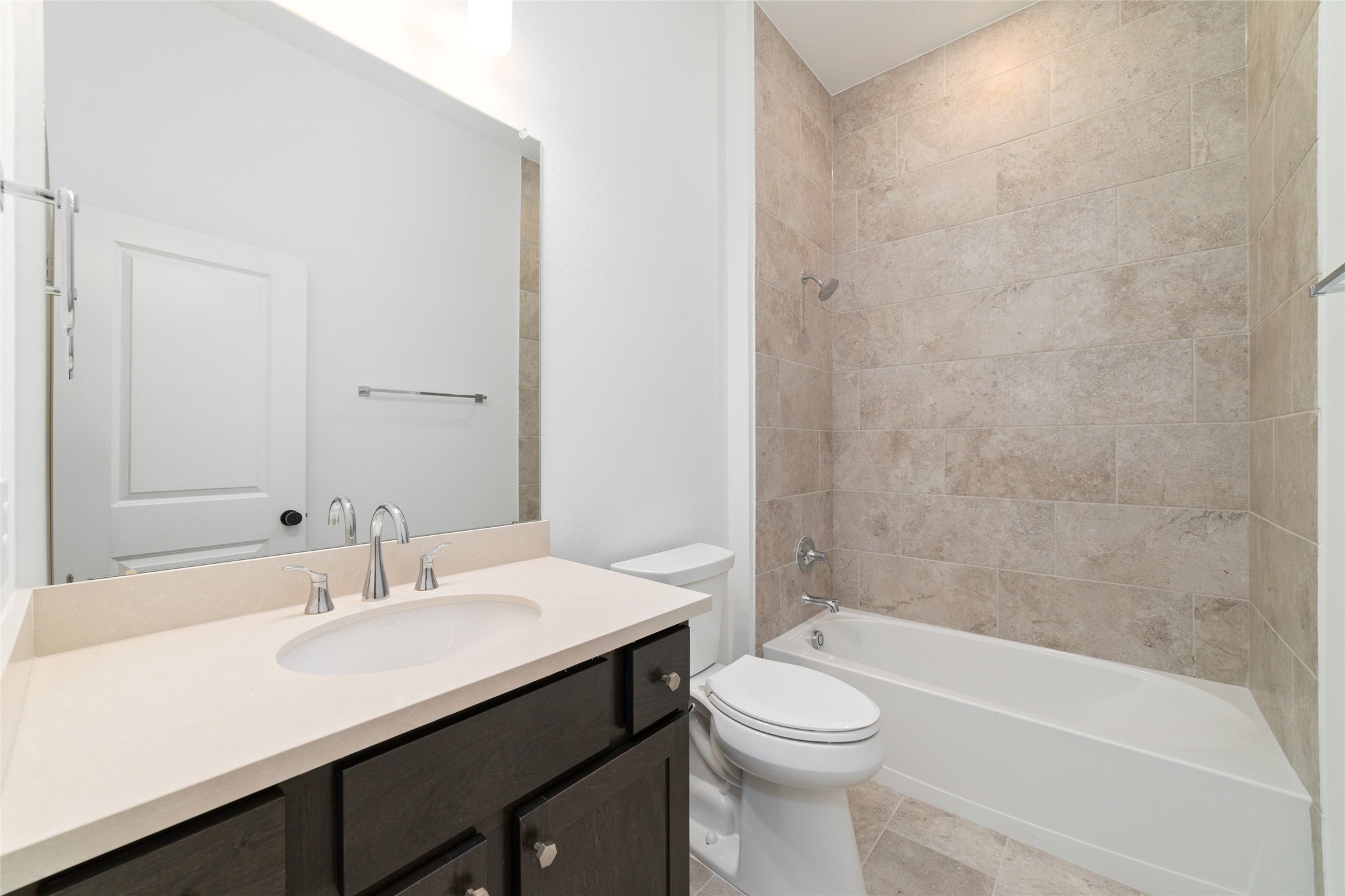 5177 Enchanted Pne Court Spring, TX 77386 - Photo 20 of 29 Secondary Bathroom