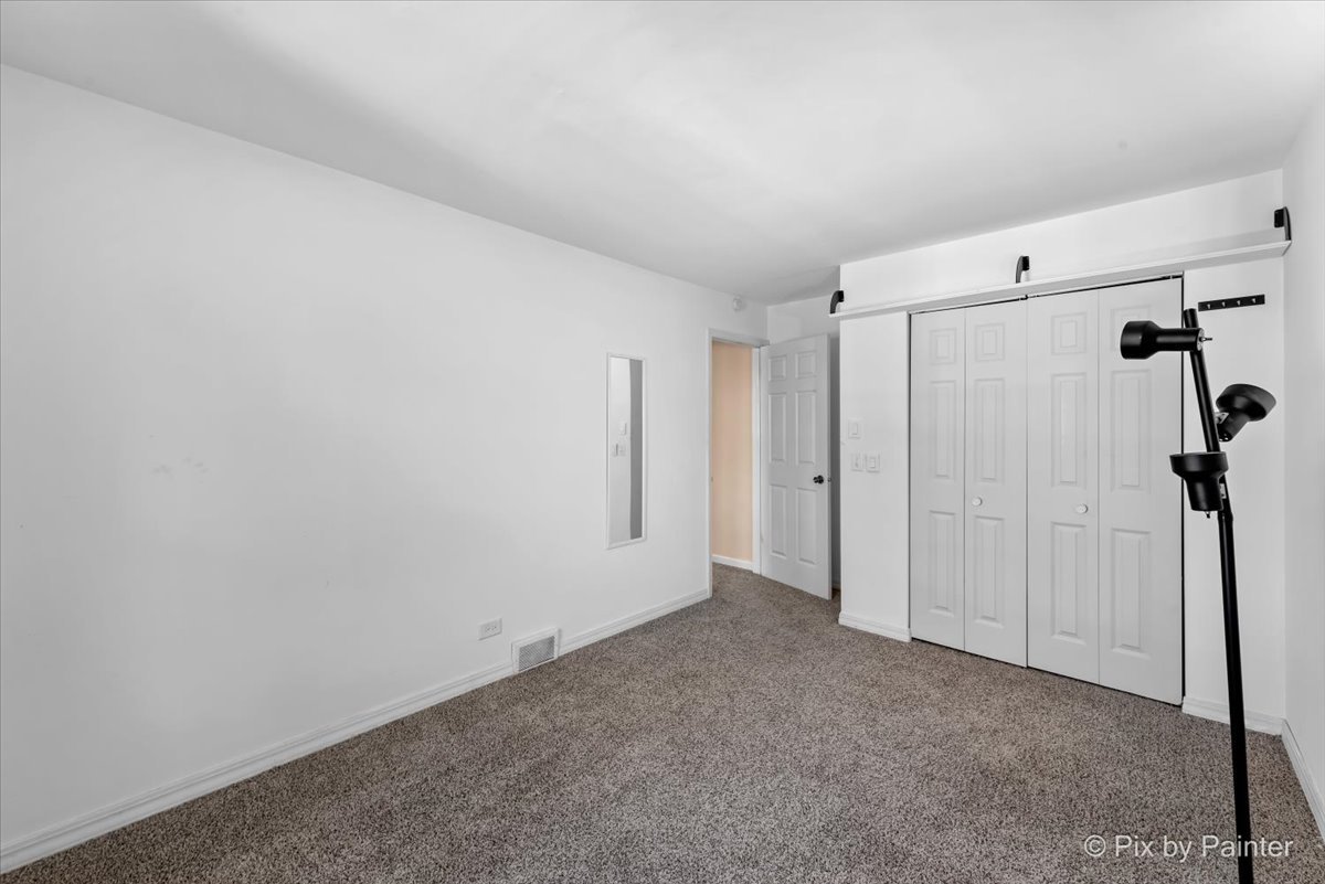 316 Ralph Court Island Lake, IL 60042 - Photo 13 of 22 Gallery Image 13