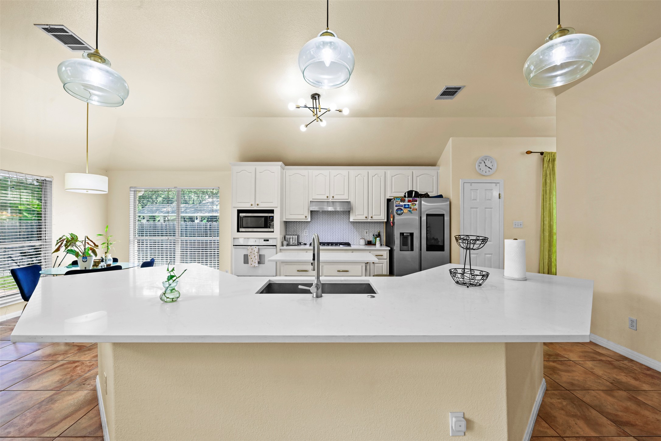 6006 Barletta Road Round Rock, TX 78681 - Photo 5 of 37 Gallery Image 5