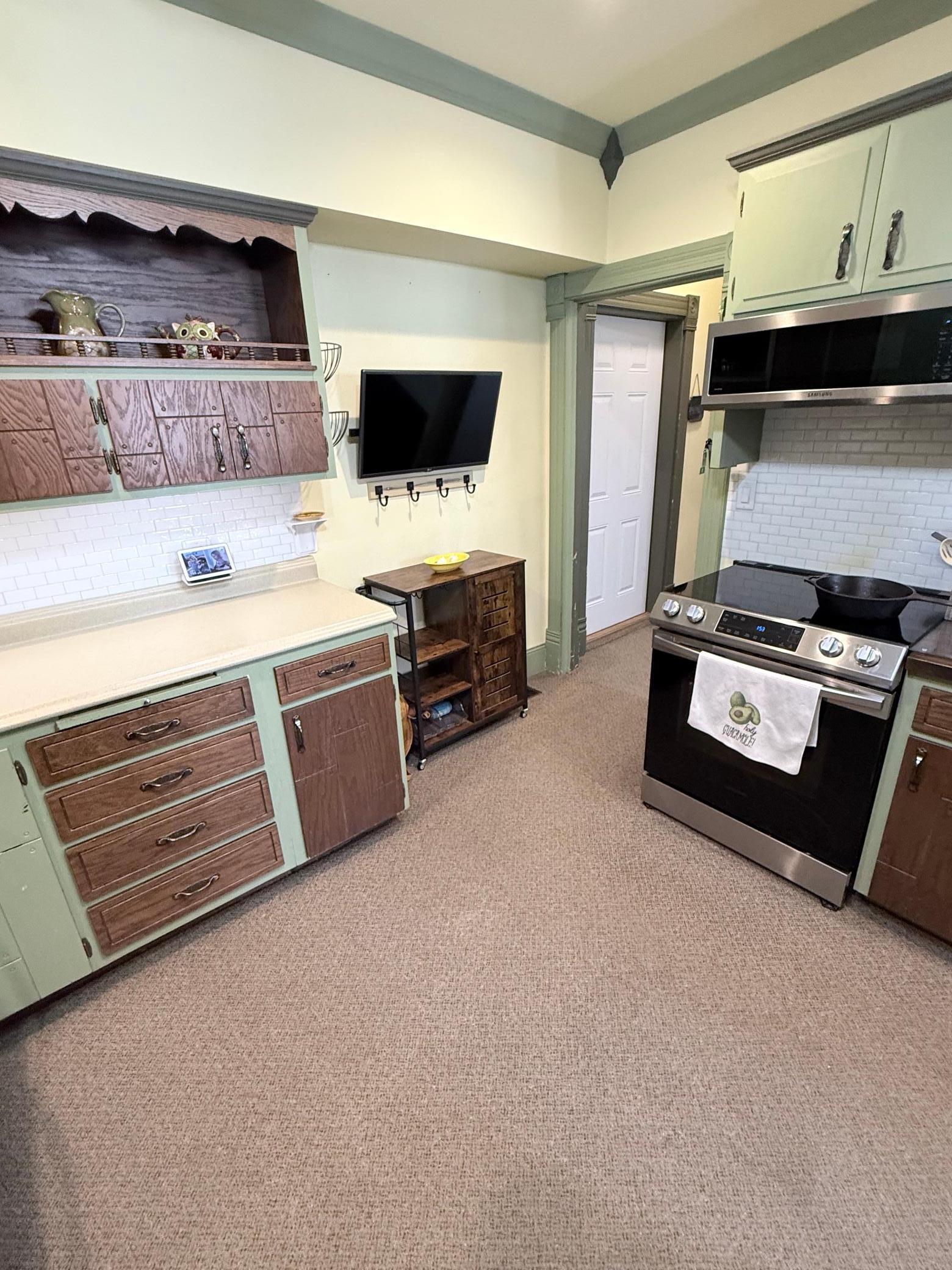 206 South Tyler Street Tyler, MN 56178 - Photo 4 of 33