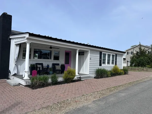 $3,500 | 12 Barker Street, Unit WINTER, Newburyport, MA 01950