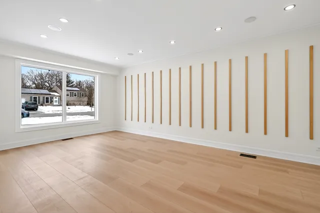 $759,000 | 426 Argyll Lane, Hoffman Estates, IL 60169