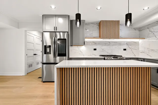 $759,000 | 426 Argyll Lane, Hoffman Estates, IL 60169