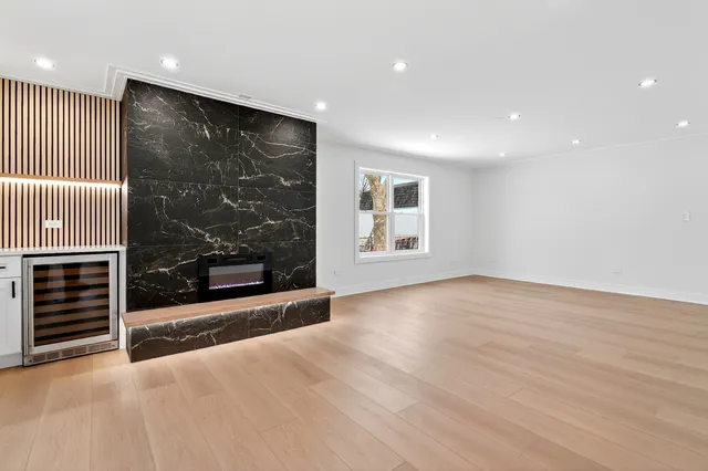 $759,000 | 426 Argyll Lane, Hoffman Estates, IL 60169