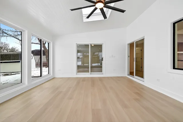 $759,000 | 426 Argyll Lane, Hoffman Estates, IL 60169