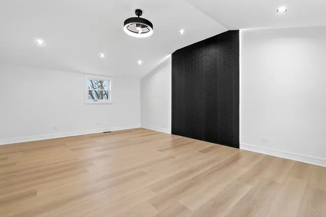 $759,000 | 426 Argyll Lane, Hoffman Estates, IL 60169