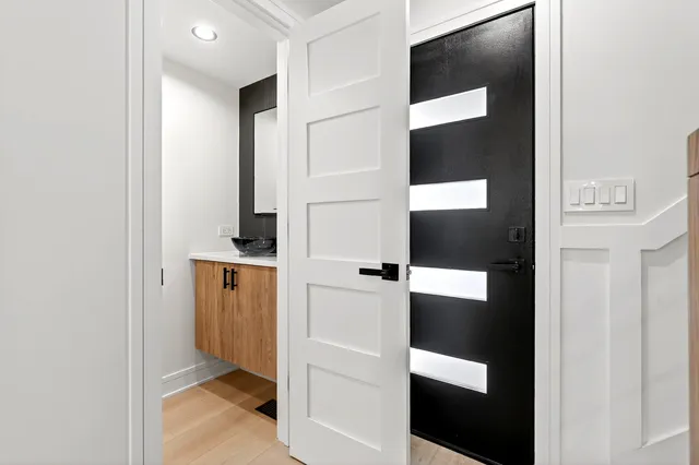 $759,000 | 426 Argyll Lane, Hoffman Estates, IL 60169