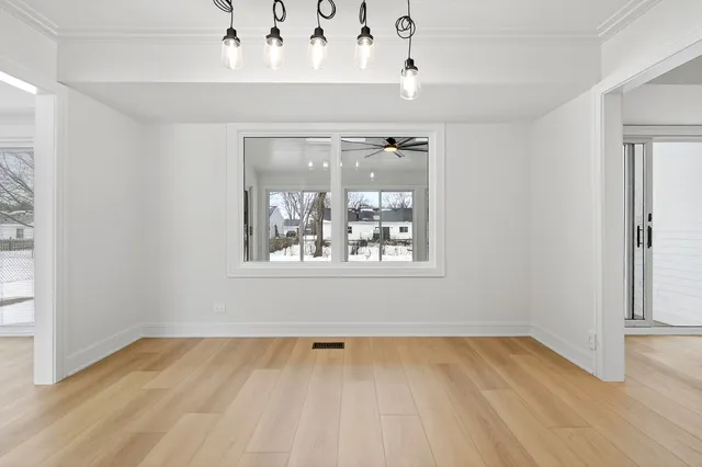 $759,000 | 426 Argyll Lane, Hoffman Estates, IL 60169