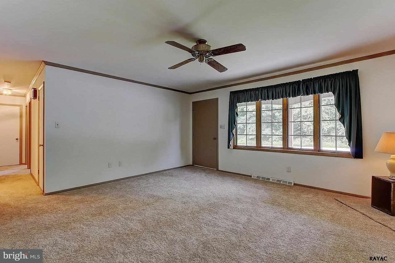 1087 Canadochly Road York, PA 17406 - Photo 3 of 25 Gallery Image 3