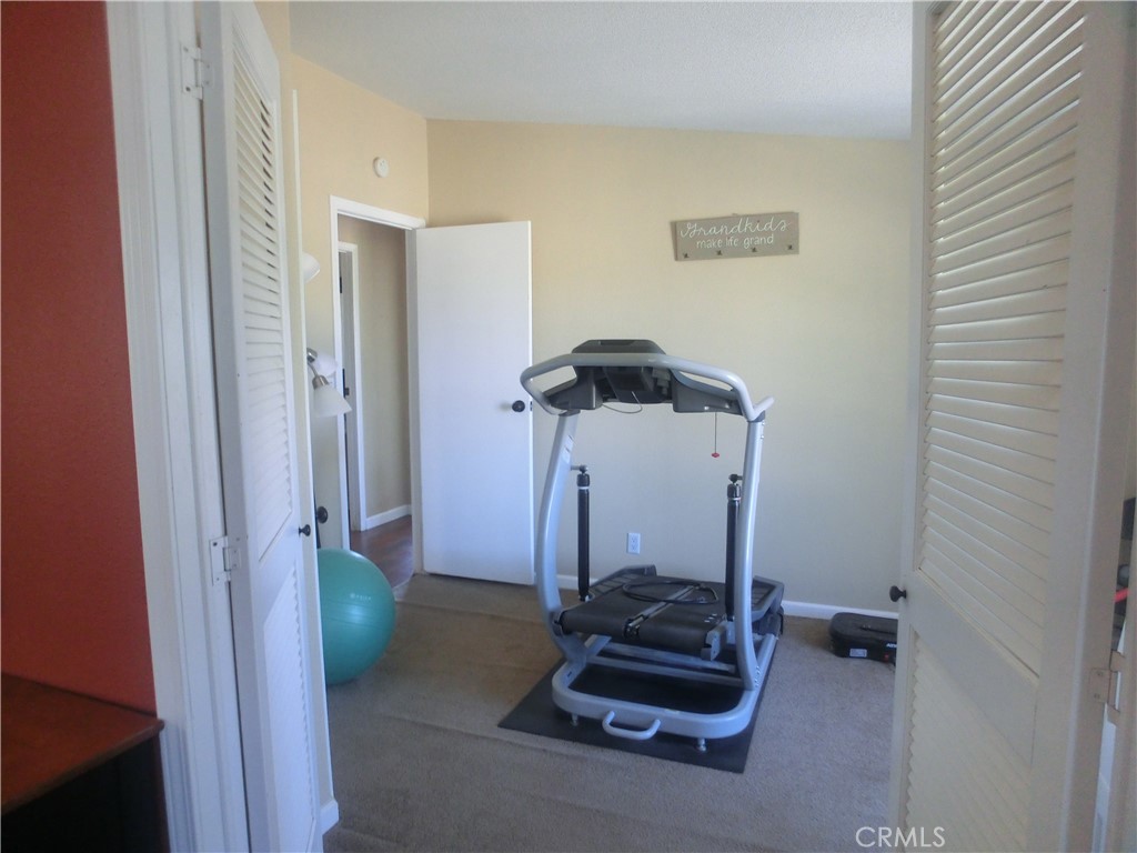 9282 Caughlin Road Phelan, CA 92371 - Photo 17 of 23