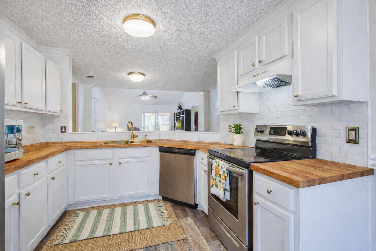 317 Dupont Way Summerville, SC 29485 - Photo 11 of 41 ChatGPT Image Feb 13, 2026, 04_43_45 PM