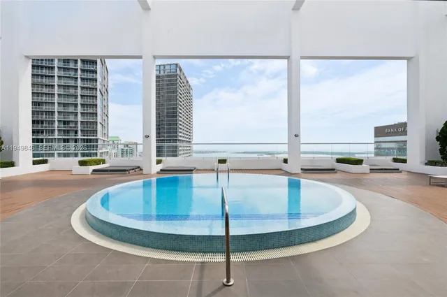 $3,500 | 55 Southeast 6th Street, Unit 1608, Miami, FL 33131