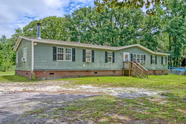 $300,000 | 3626 Low Country Highway, Yemassee, SC 29945