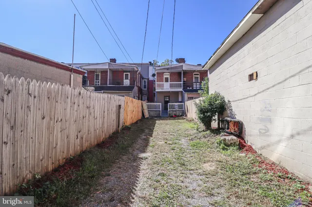 $195,000 | 723 Manchester Street, York, PA 17404