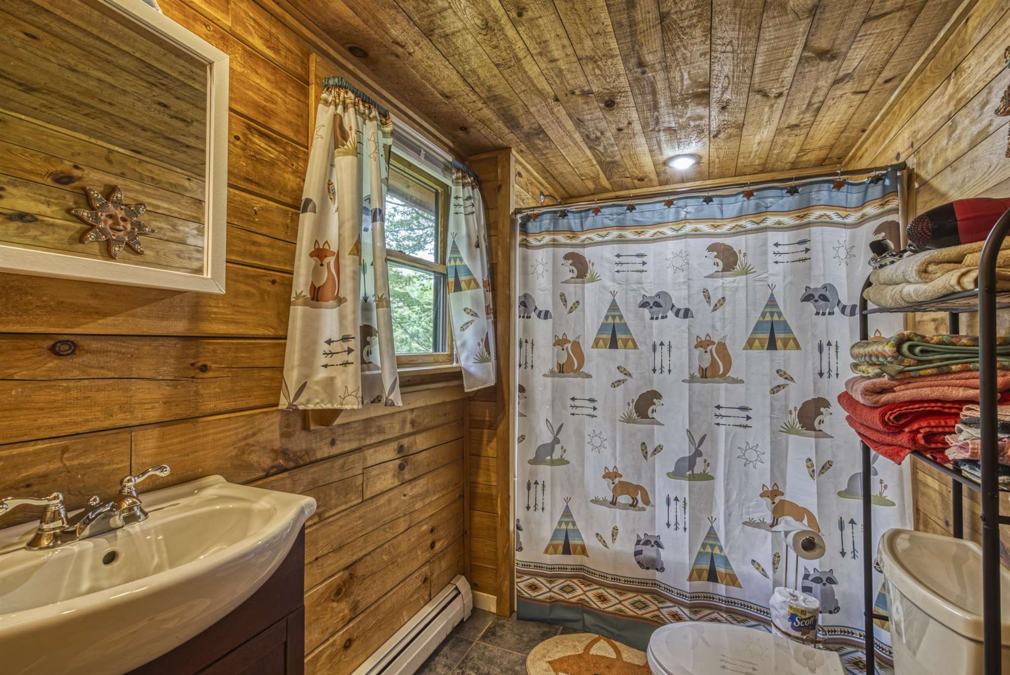284 Nutting Road Sunapee, NH 03782 - Photo 15 of 30