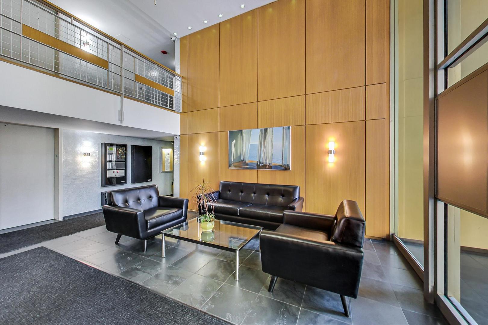3033 North Sheridan Road, Unit 501 Chicago, IL 60657 - Photo 2 of 29