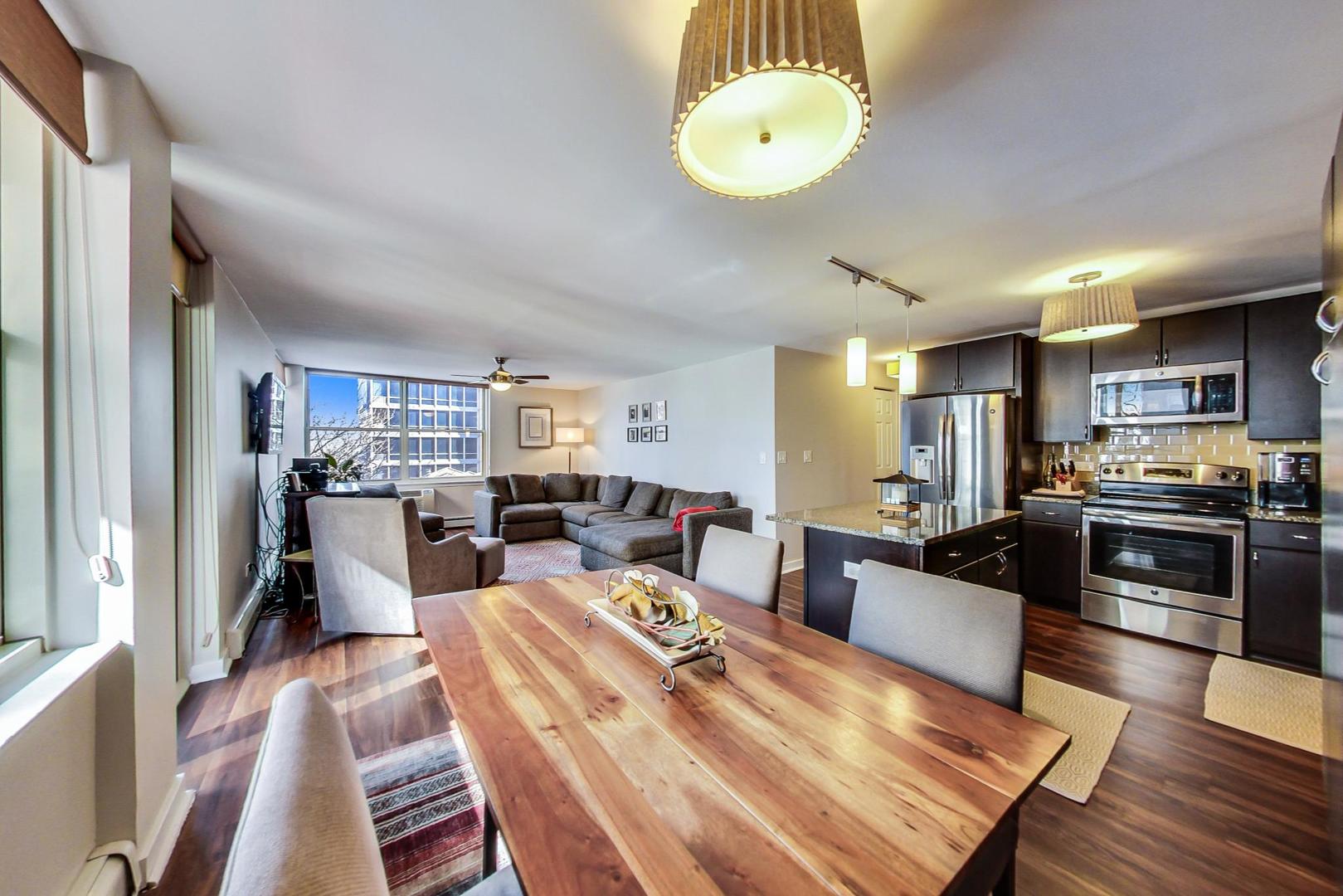 3033 North Sheridan Road, Unit 501 Chicago, IL 60657 - Photo 11 of 29
